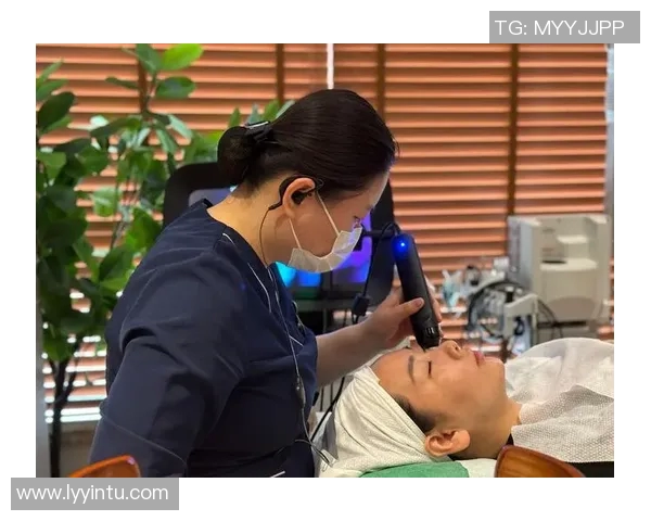 探索化妆品的多重功效与创新科技让肌肤焕发自然光彩