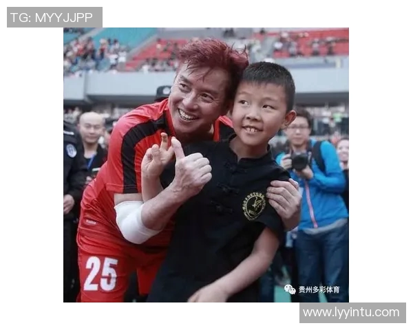 克罗维足球明星的传奇故事与成就揭秘